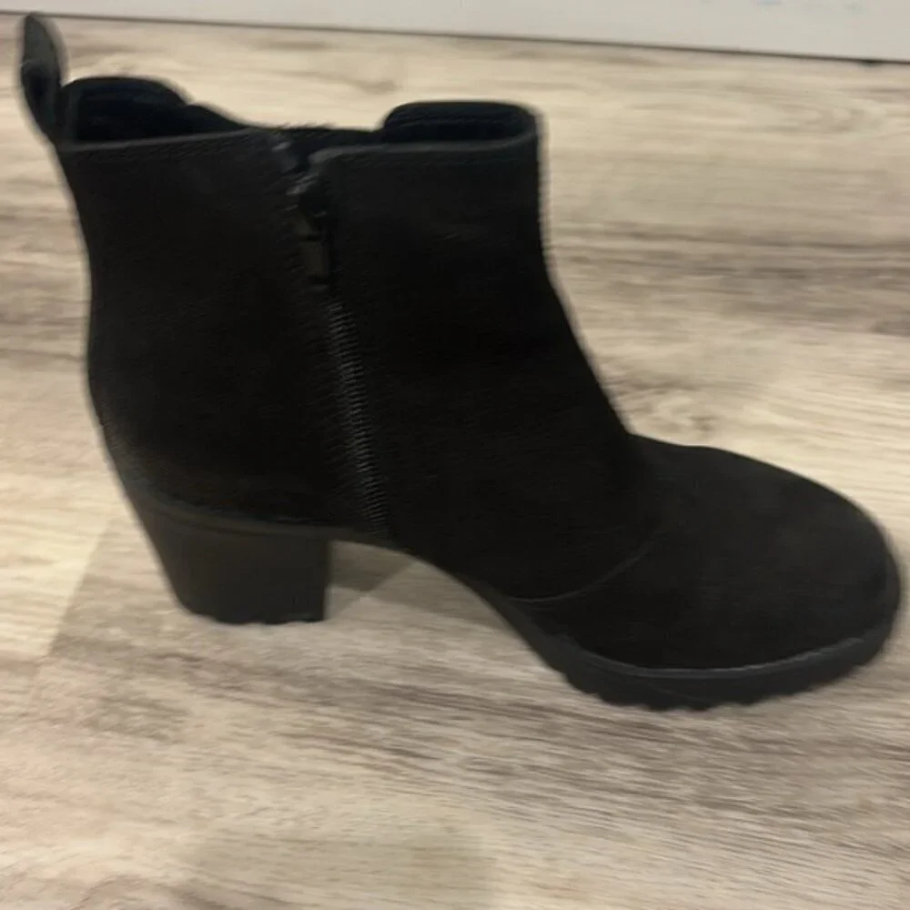 Vagabond Black Suede Ankle Booties block heel boots EU 37 BLOCK HEEL 6.5